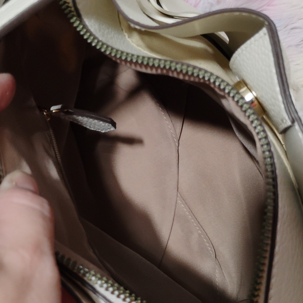 (#38) SALE! Nanette Lepore Frankie Cutout Bucket Bag W Scarf & Detachable Strap - Picture 9 of 10